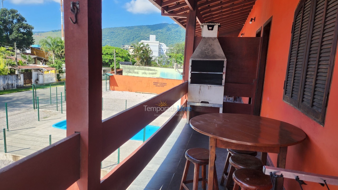 Apartamento para aluguel de temporada em Ubatuba (Maranduba)