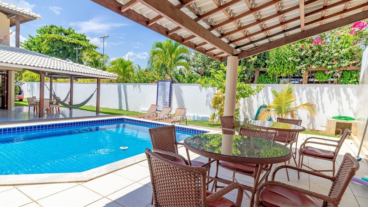 Casa para aluguel de temporada em Camaçari (Praia de Guarajuba)