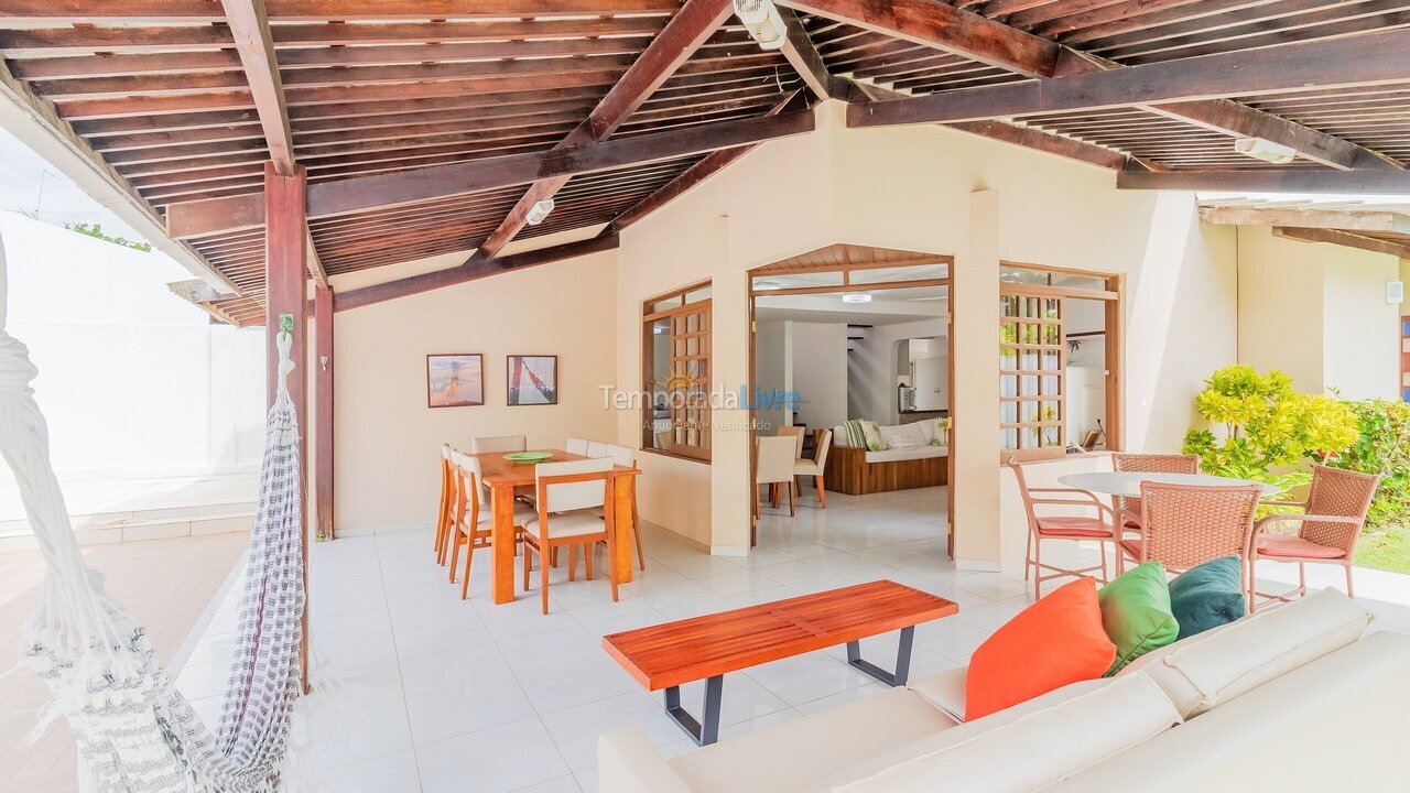 Casa para aluguel de temporada em Camaçari (Praia de Guarajuba)