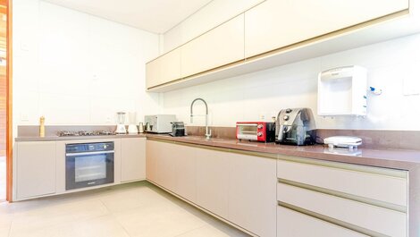 Excelente casa de 5 habitaciones - Praia do Forte