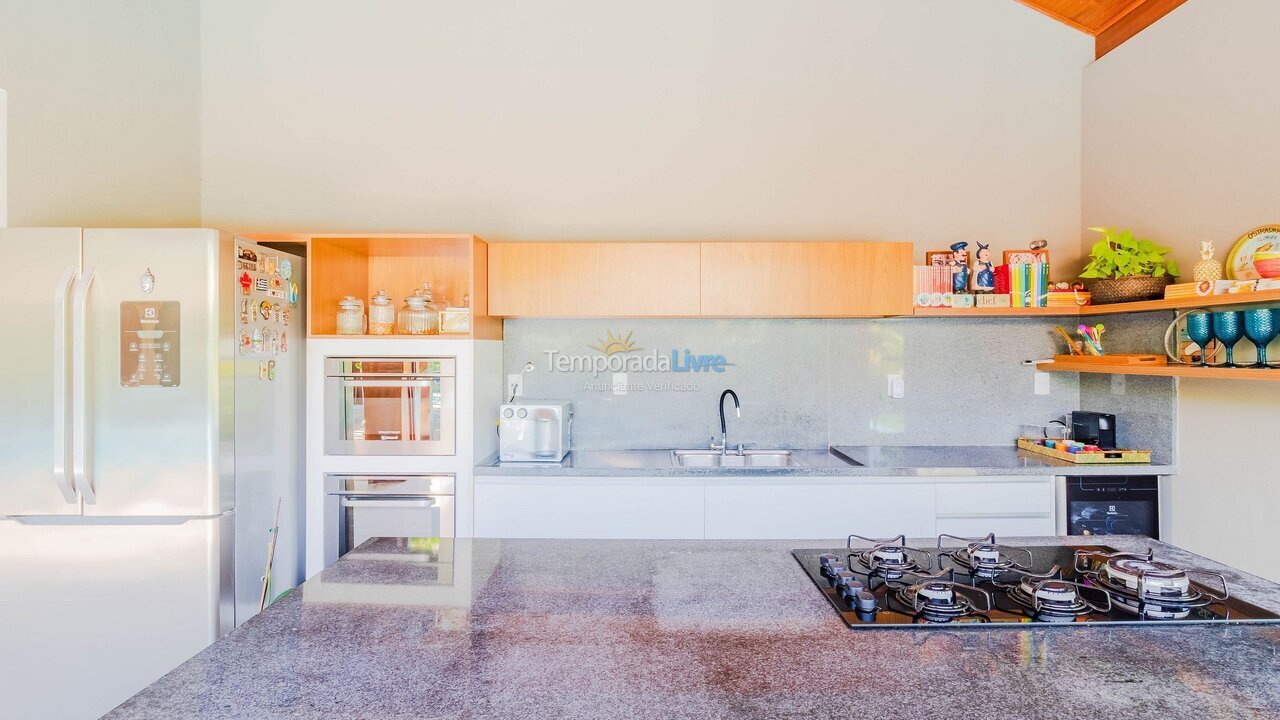 Casa para aluguel de temporada em Mata de São João (Açu da Torre)