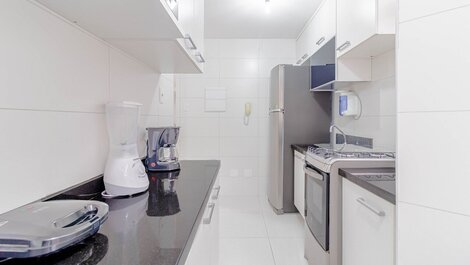 Apto 2/4 a 550m da Praia Porto da Barra