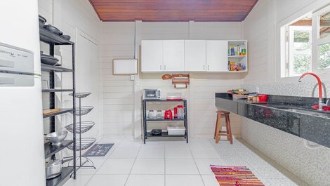 Excellent 3/4 House with Pool