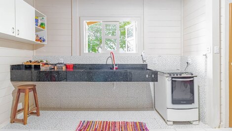 Excellent 3/4 House with Pool