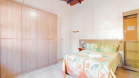 Excellent 3/4 House with Pool