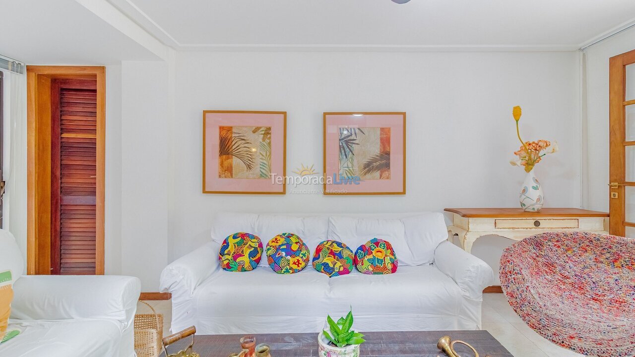 Casa para aluguel de temporada em Mata de São João (Praia do Forte)