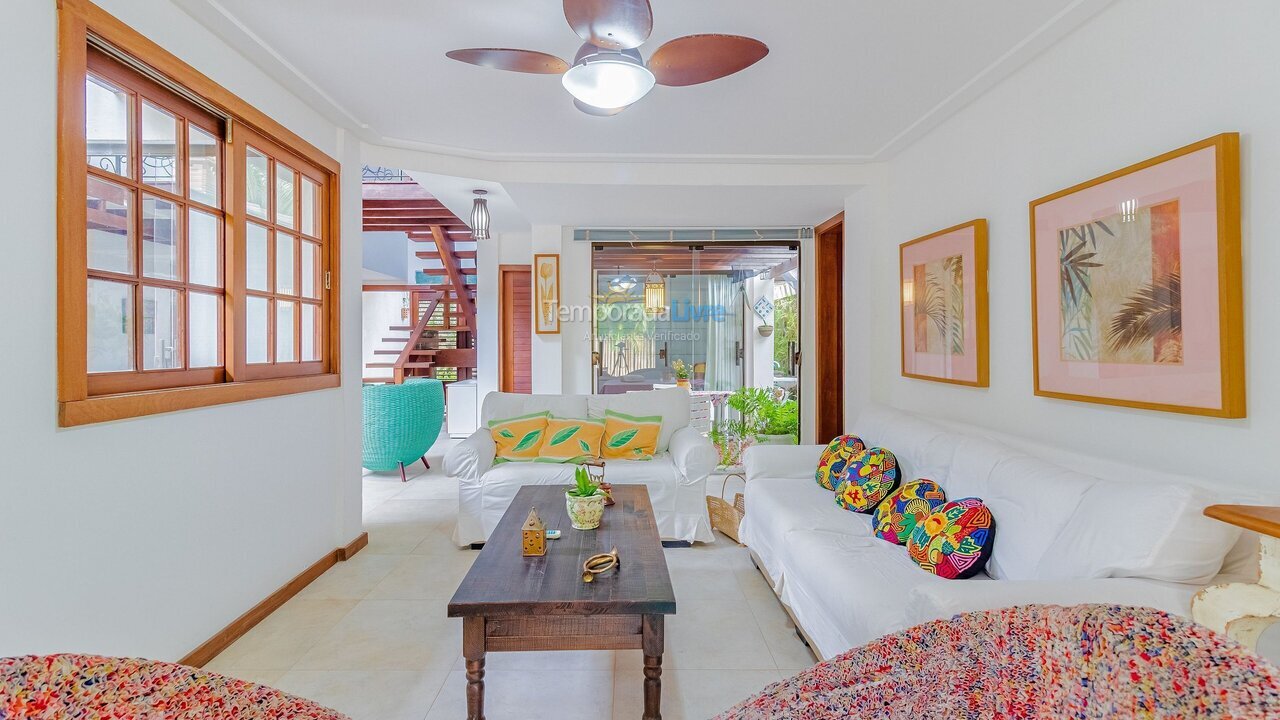 Casa para aluguel de temporada em Mata de São João (Praia do Forte)