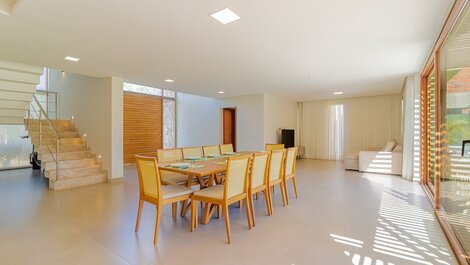 Casa de lujo con 5 suites y cargador vehículos eléctricos