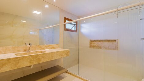 Casa de lujo con 5 suites y cargador vehículos eléctricos