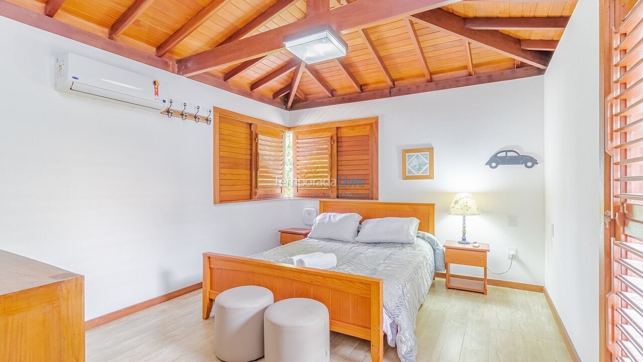 Casa para aluguel de temporada em Mata de São João (Praia do Forte)