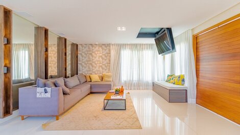 Excellent 5-bedroom High-End House - Praia do Forte