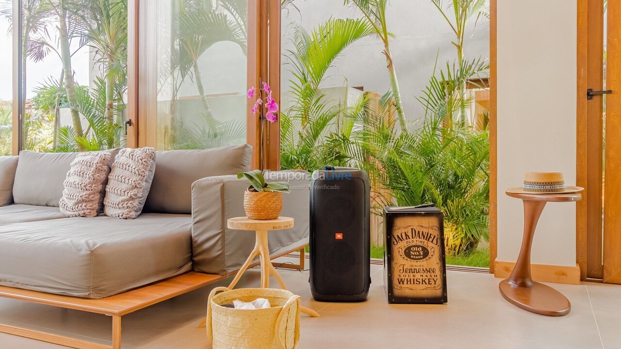 Casa para aluguel de temporada em Mata de São João (Praia do Forte)