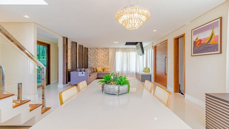 Excellent 5-bedroom High-End House - Praia do Forte