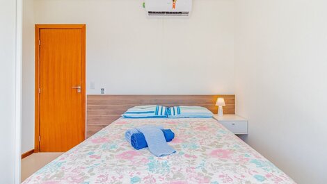 Cozy 2/4 Apartment 200m from the Beach