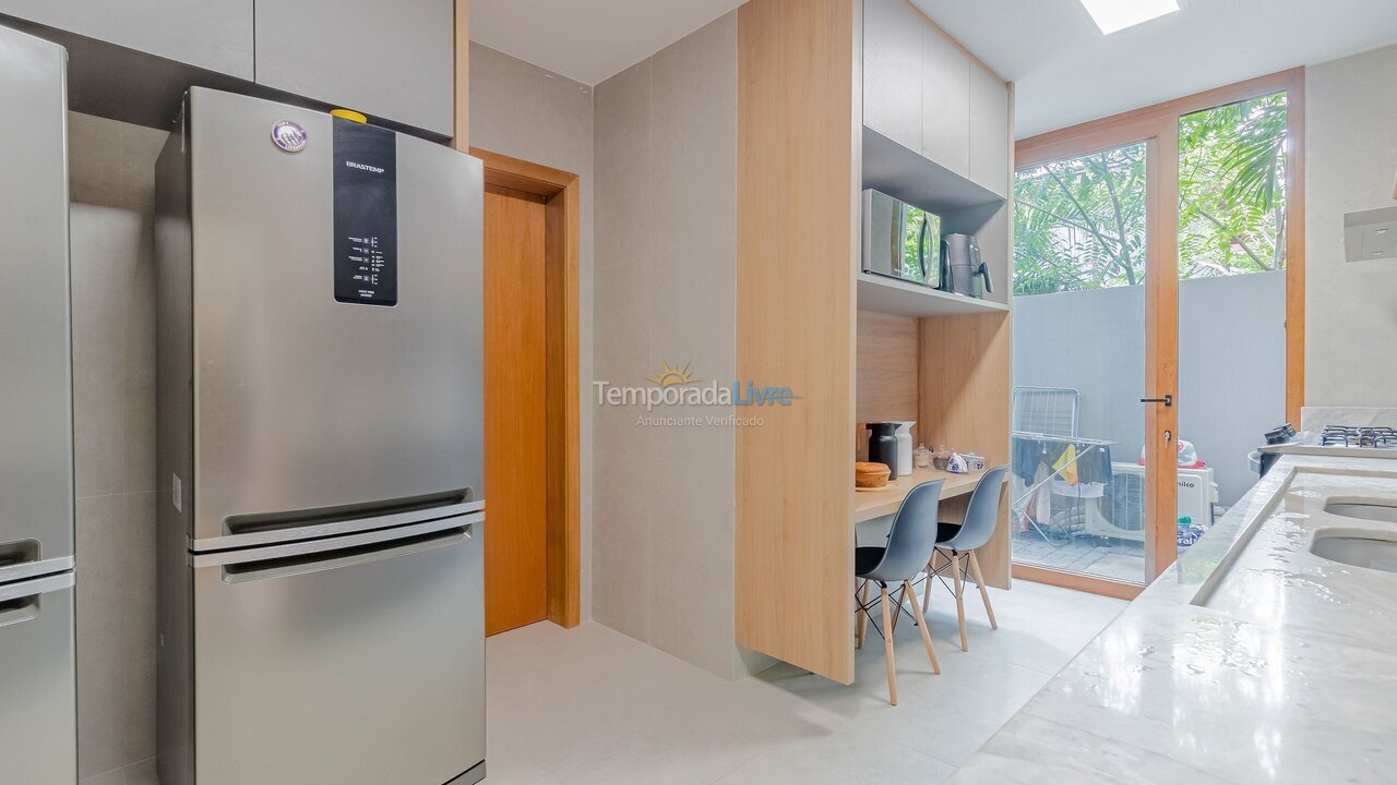 Casa para aluguel de temporada em Mata de São João (Praia do Forte)