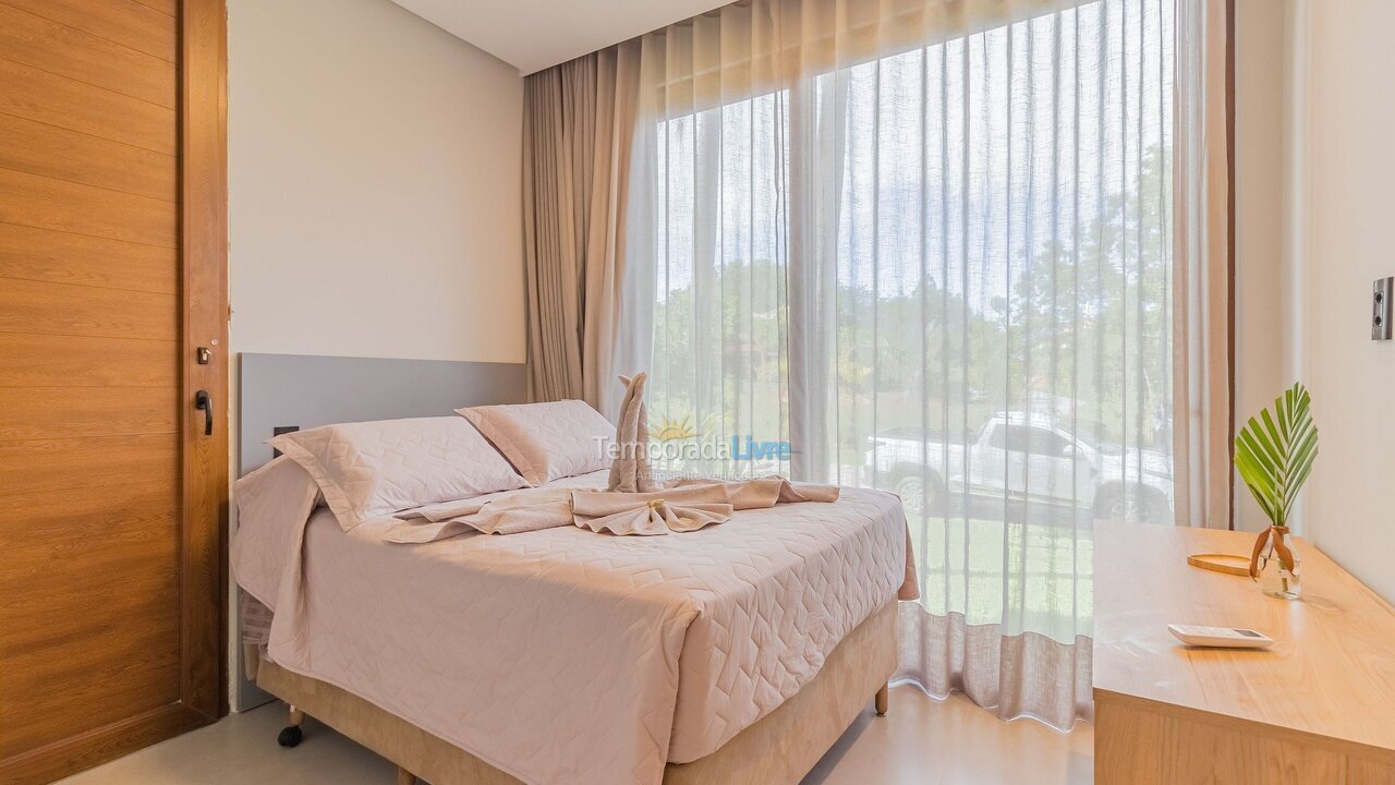 Casa para aluguel de temporada em Mata de São João (Praia do Forte)