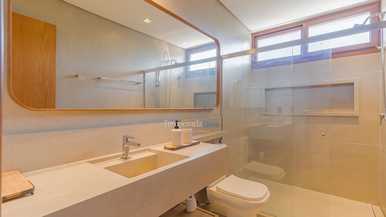 Casa para aluguel de temporada em Mata de São João (Praia do Forte)