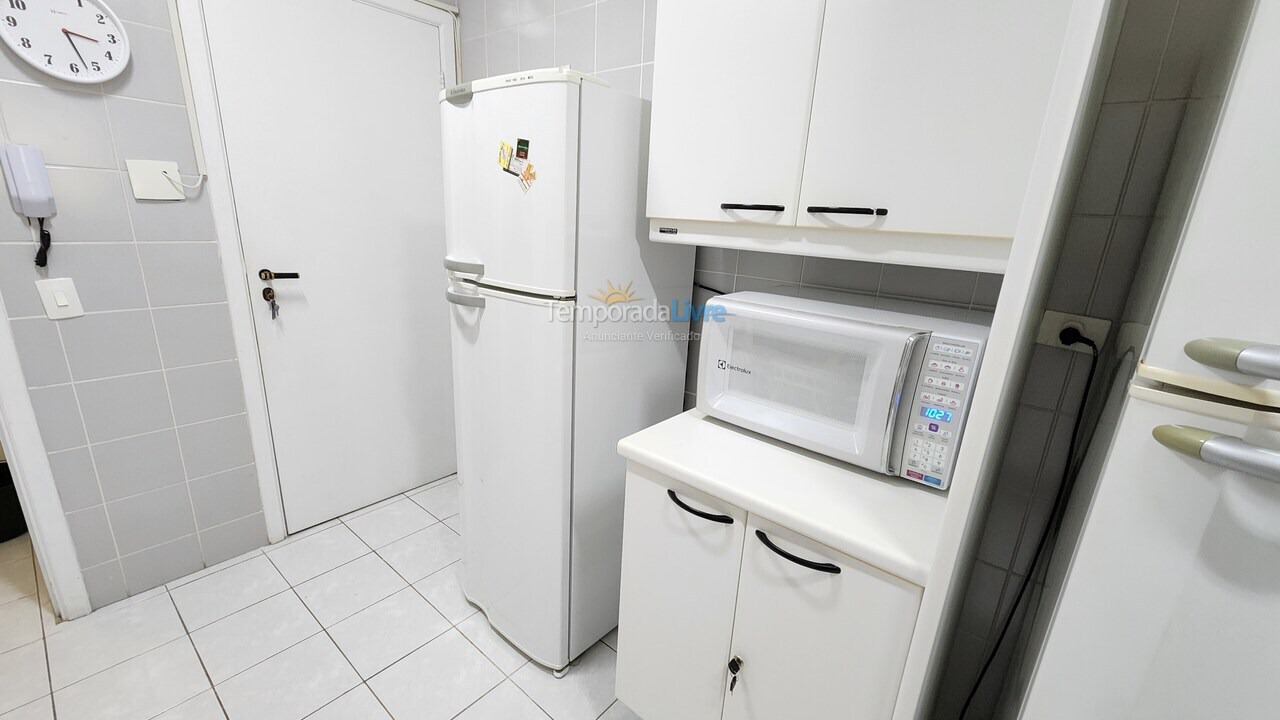 Apartamento para aluguel de temporada em Guarujá (Pitangueiras)