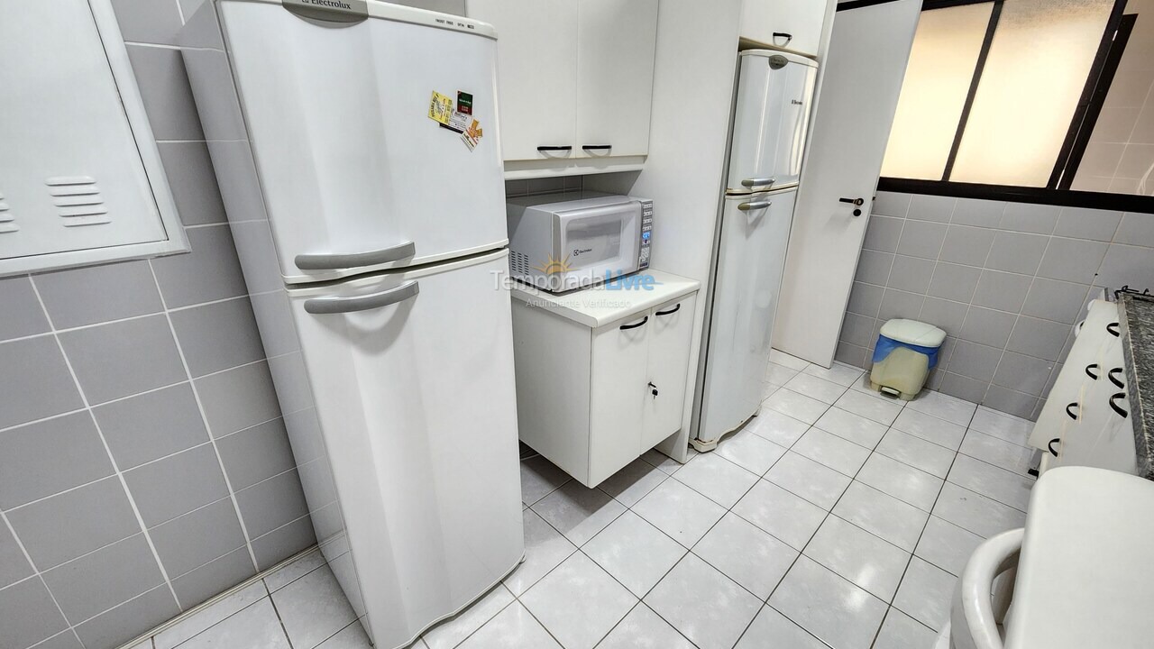 Apartamento para aluguel de temporada em Guarujá (Pitangueiras)