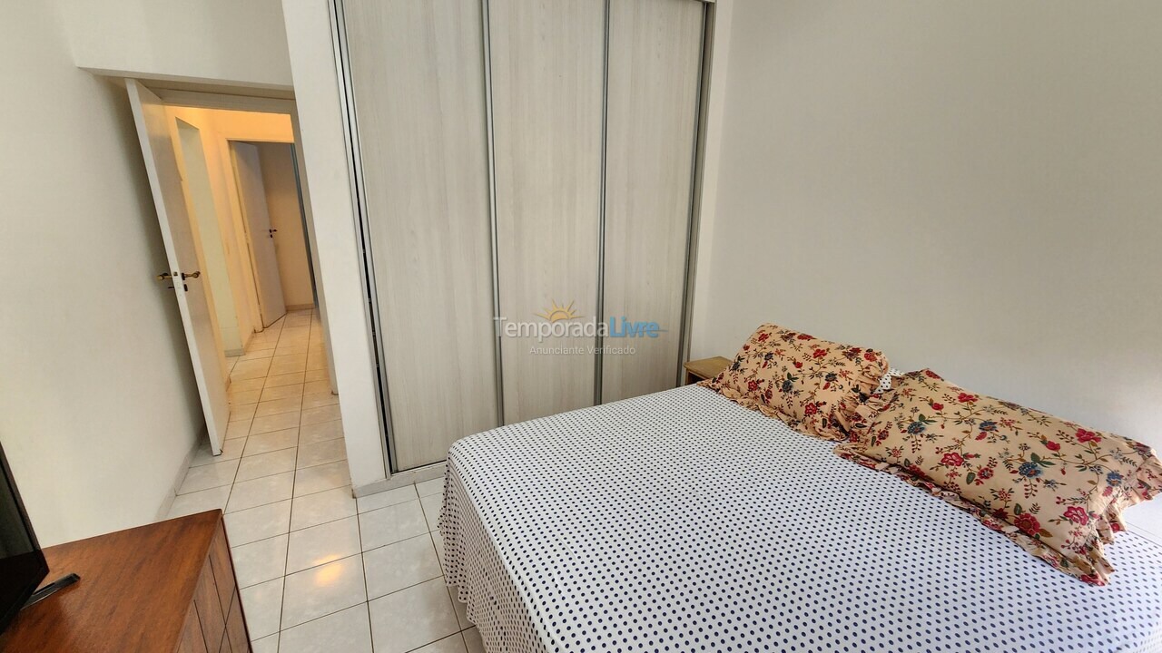 Apartamento para aluguel de temporada em Guarujá (Pitangueiras)