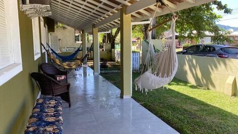 Cozy ground floor house in Salga condominium