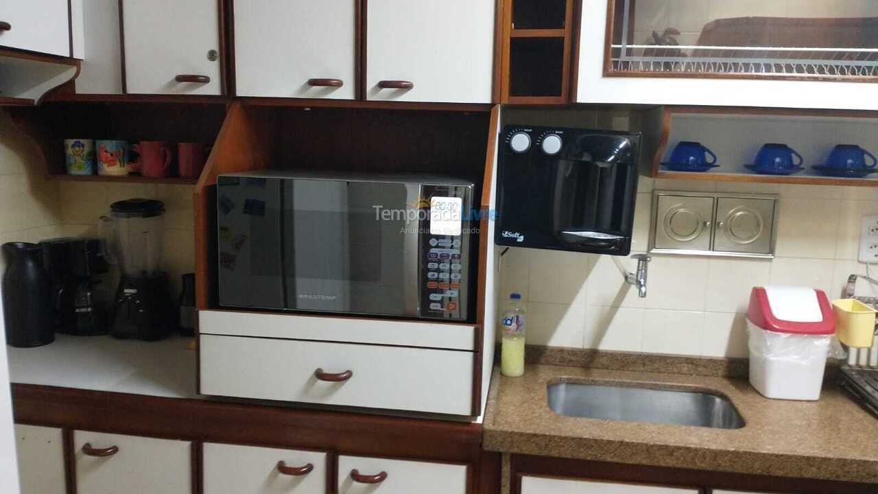 Apartamento para aluguel de temporada em Cabo Frio (Algodoal)