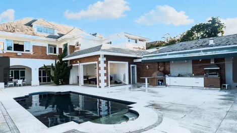 Malibu - Hermosa mansión