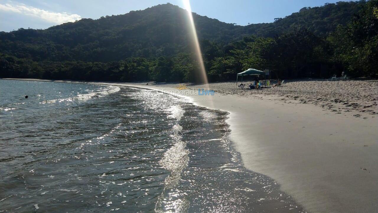 Apartment for vacation rental in Ubatuba (Itaguá)