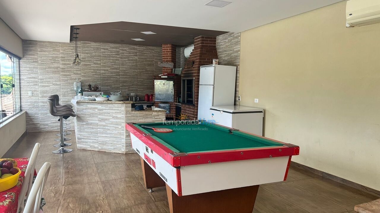 Granja para alquiler de vacaciones em Sertanópolis (Loteamento Itapuã)