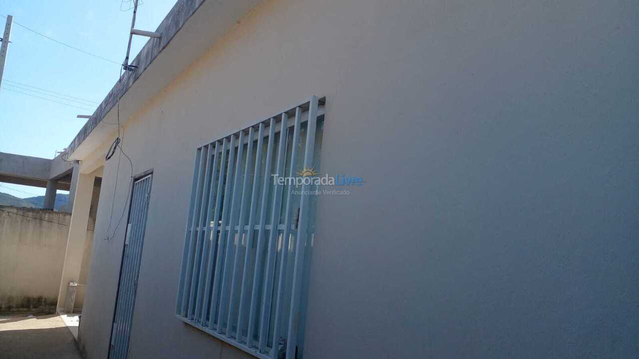 Casa para aluguel de temporada em Itapemirim (Praia de Itaoca)