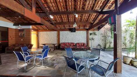 SPECTACULAR HOUSE WITH 6 BEDROOMS, 100M FROM THE BEACH!!