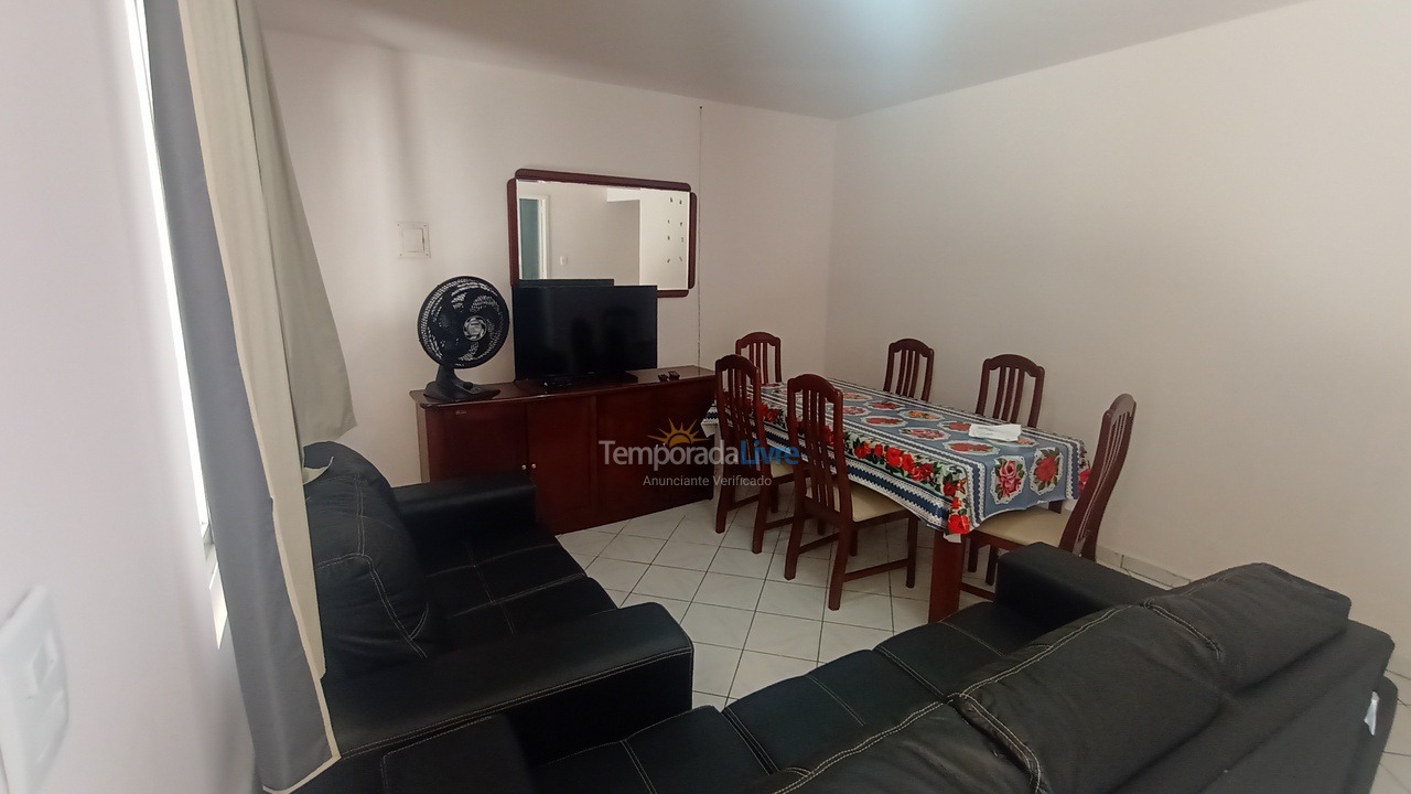 Casa para alquiler de vacaciones em Itapema (Meia Praia)