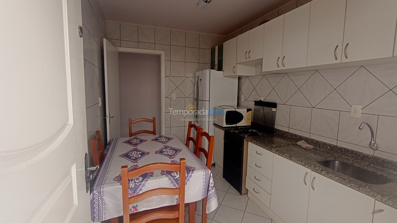 Casa para alquiler de vacaciones em Itapema (Meia Praia)