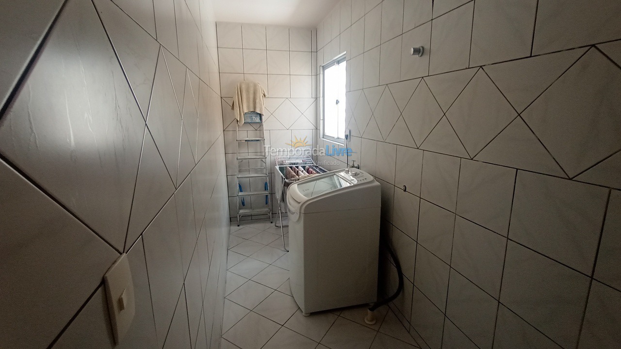 Casa para alquiler de vacaciones em Itapema (Meia Praia)