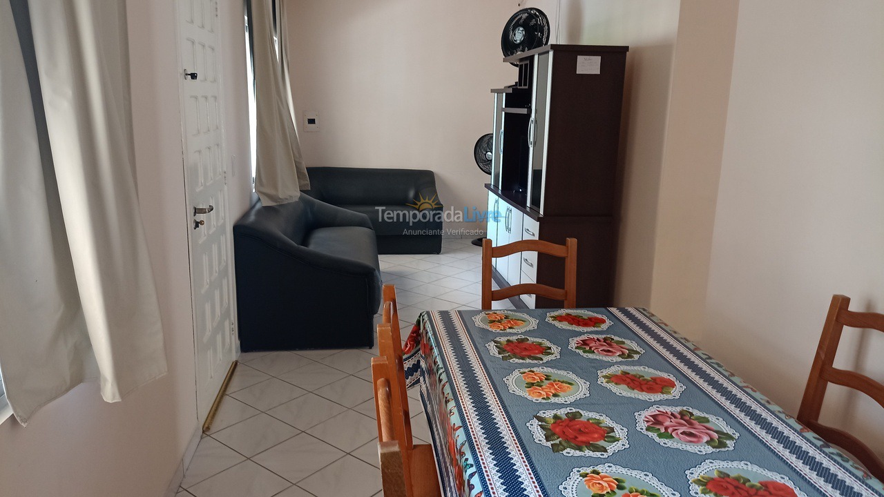 Casa para alquiler de vacaciones em Itapema (Meia Praia)