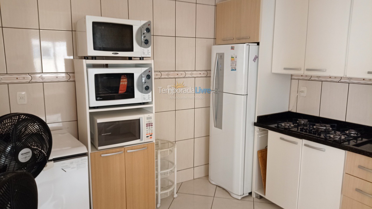 Casa para alquiler de vacaciones em Itapema (Meia Praia)