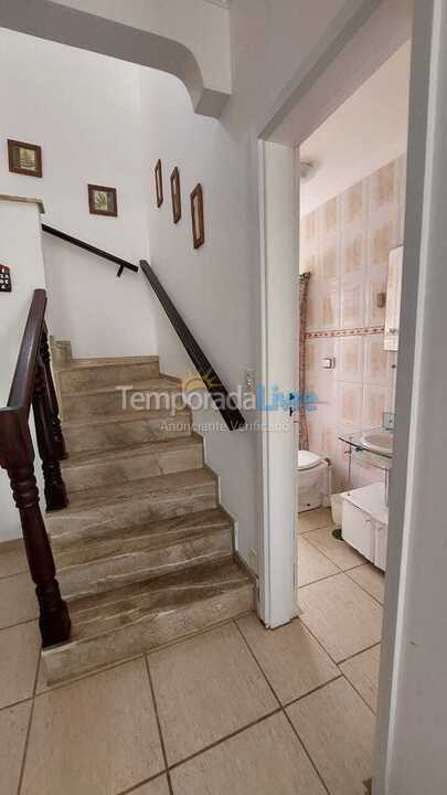 Casa para aluguel de temporada em Guarujá (Enseada)