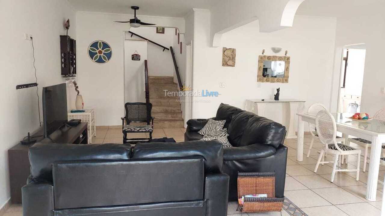 Casa para aluguel de temporada em Guarujá (Enseada)
