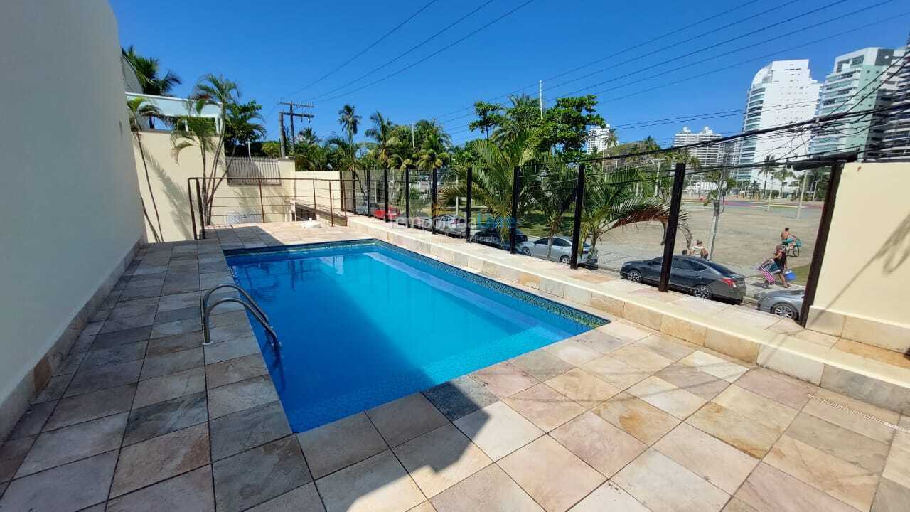 Casa para aluguel de temporada em Guarujá (Enseada)