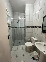 Casa de una sola planta Cond Morada da Praia ( Boraceia) hasta 12 personas.