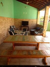 Casa de una sola planta Cond Morada da Praia ( Boraceia) hasta 12 personas.