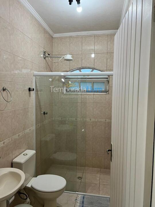 Casa para alquiler de vacaciones em Bertioga (Condominio Morada da Praia)