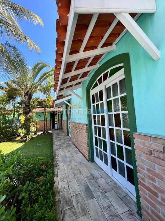 Casa para alquiler de vacaciones em Bertioga (Condominio Morada da Praia)
