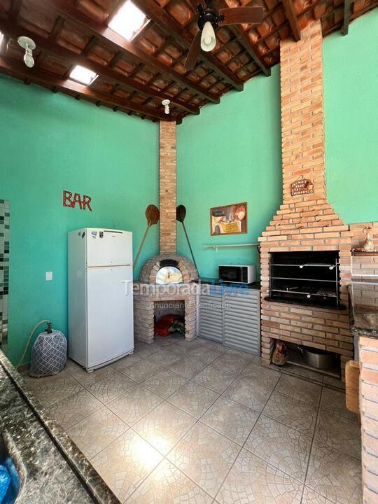 Casa para alquiler de vacaciones em Bertioga (Condominio Morada da Praia)