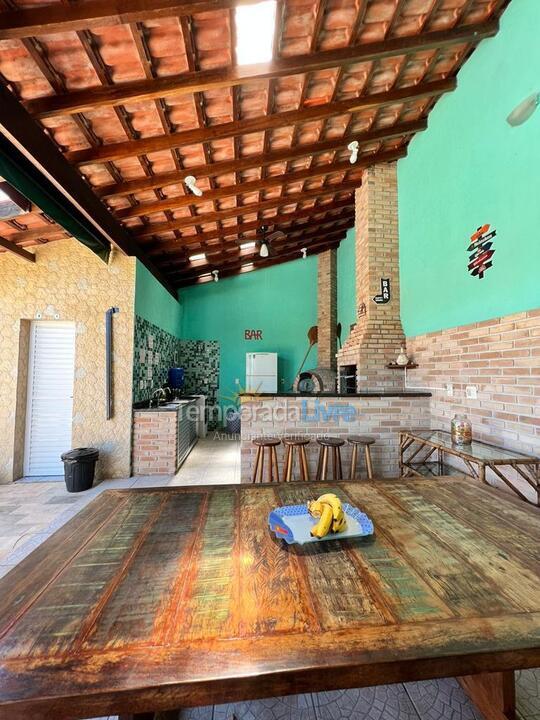 Casa para alquiler de vacaciones em Bertioga (Condominio Morada da Praia)