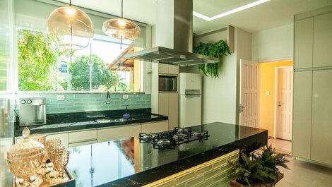 Casa Moderna em Cond. Frente Mar - Aracaju-SE