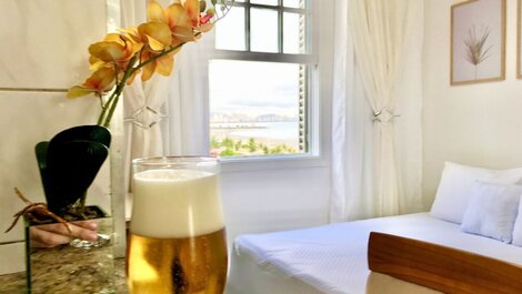 Vista al mar | pie en la arena | Cama de matrimonio | ajuar