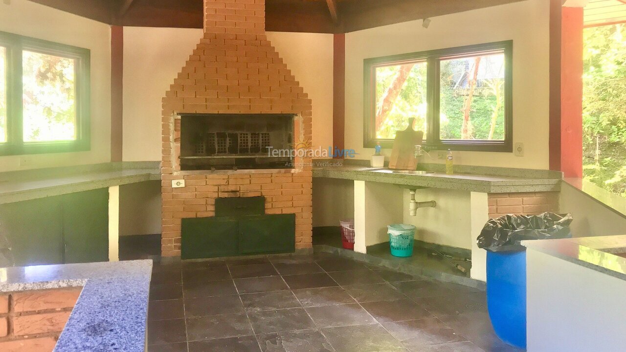 Apartment for vacation rental in Campos do Jordão (Jardim Primavera)