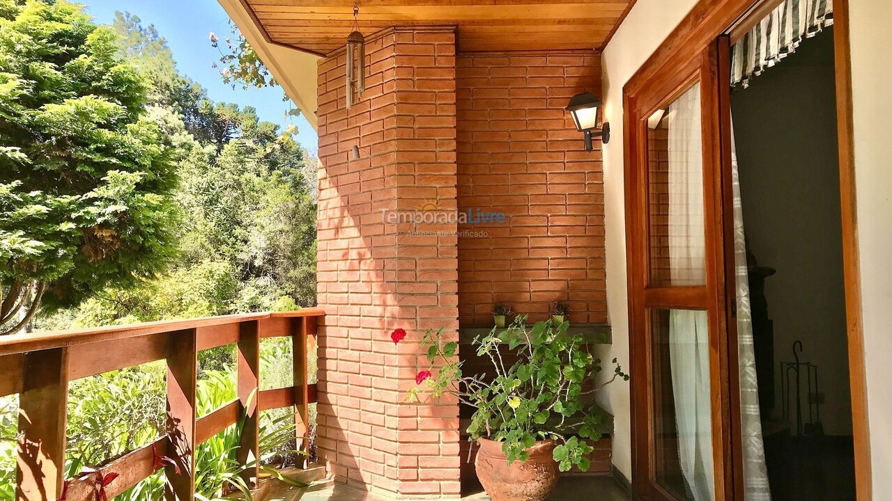 Apartment for vacation rental in Campos do Jordão (Jardim Primavera)