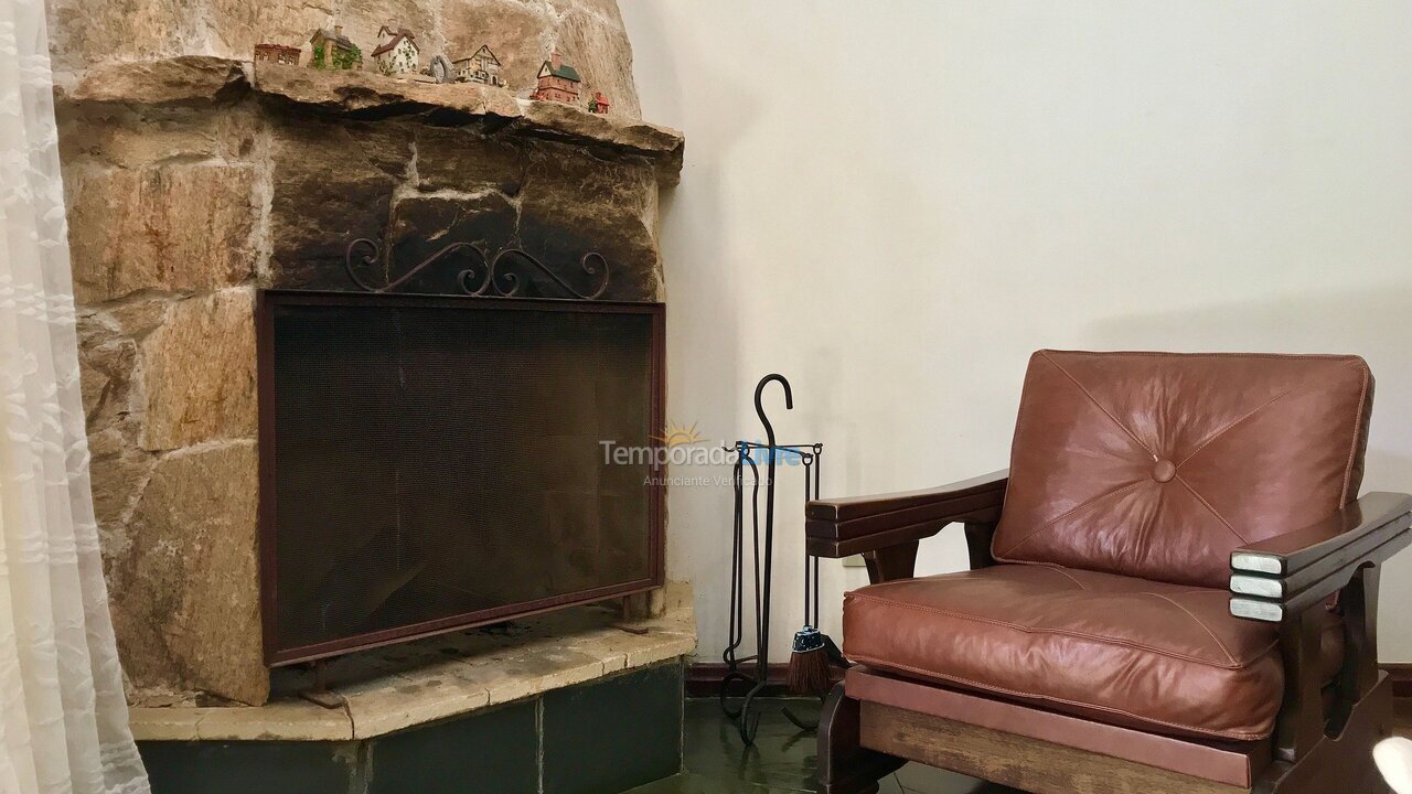 Apartment for vacation rental in Campos do Jordão (Jardim Primavera)